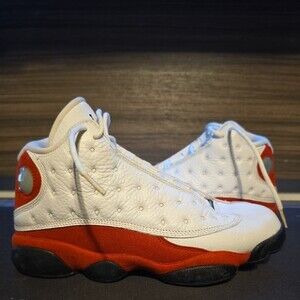 Size 8 - Jordan 13 Retro Chicago 2017 (USED)